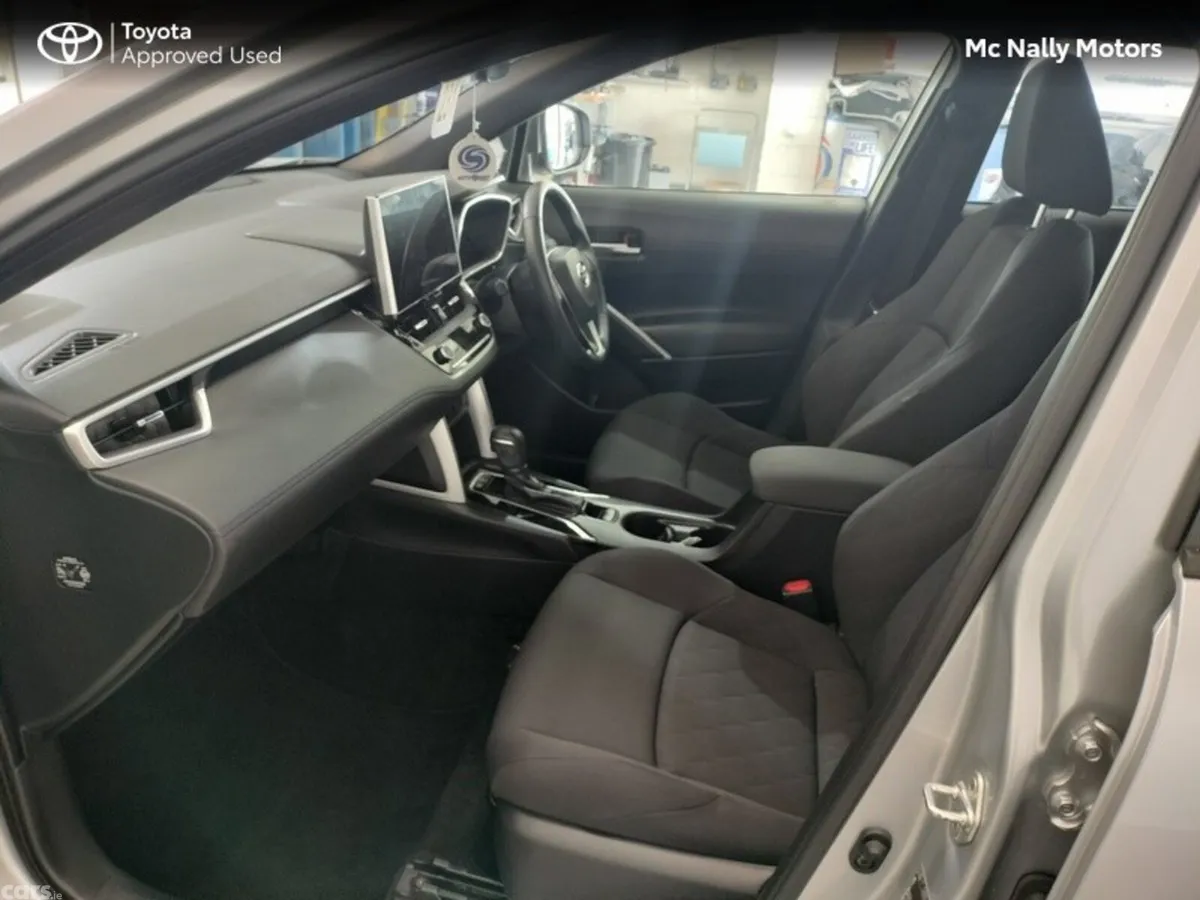 Toyota Corolla Cross Hatchback, Petrol Hybrid, 2024, Silver