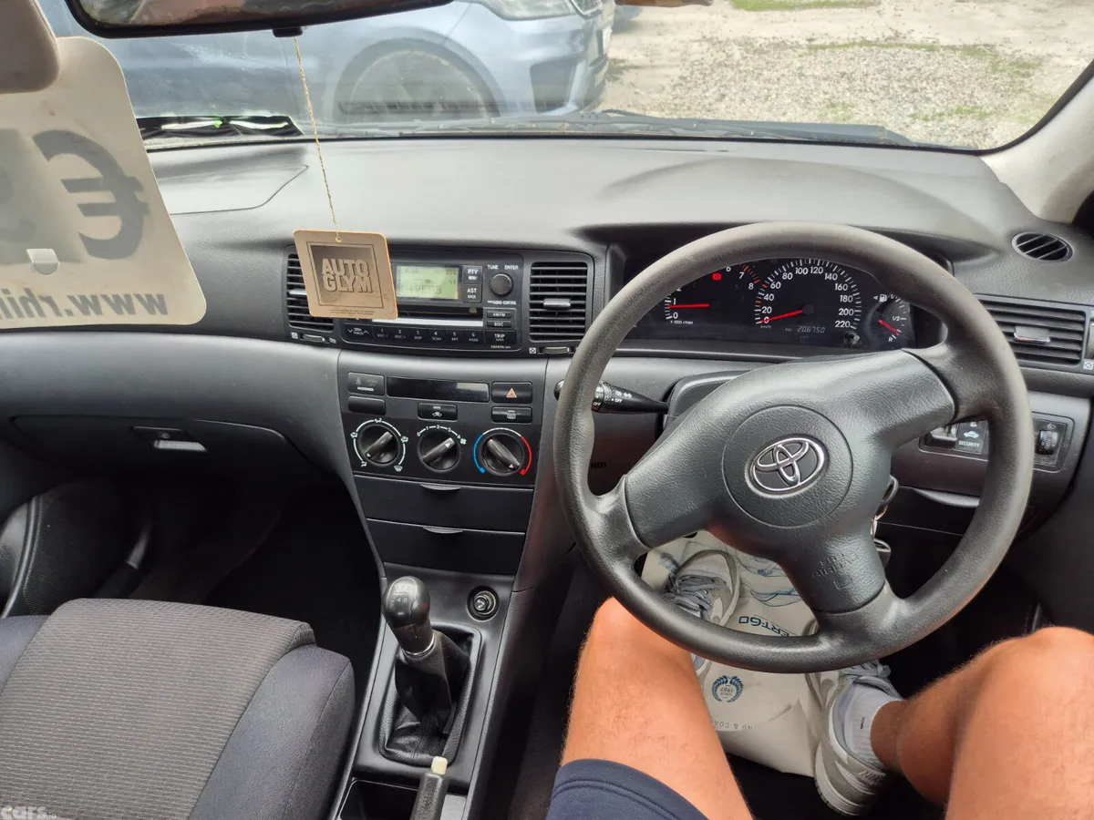 Toyota Corolla Saloon, Petrol, 2007, Grey