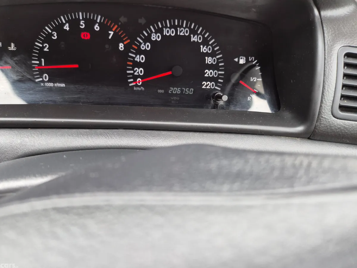 Toyota Corolla Saloon, Petrol, 2007, Grey