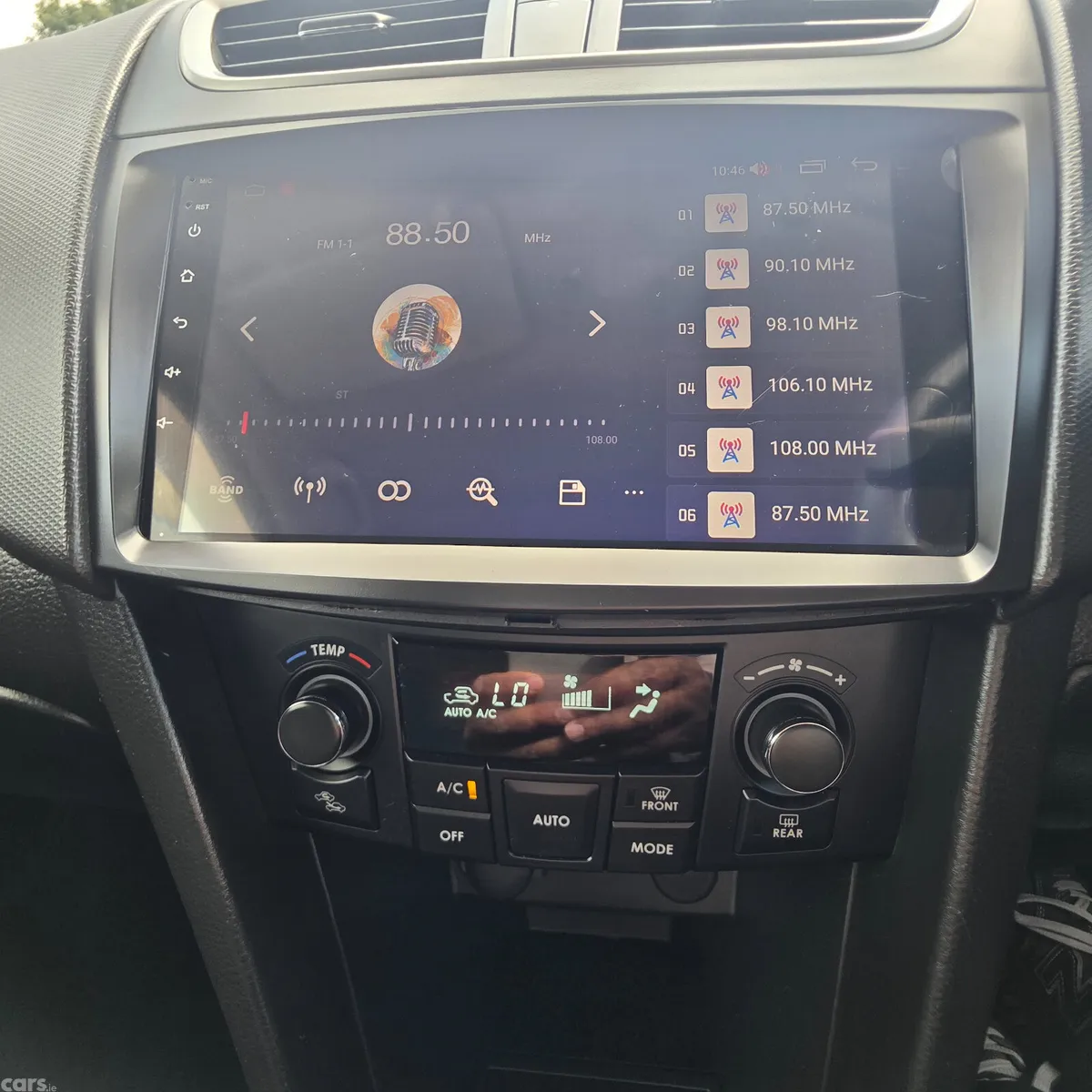 Suzuki Swift Hatchback, Petrol, 2015, Silver
