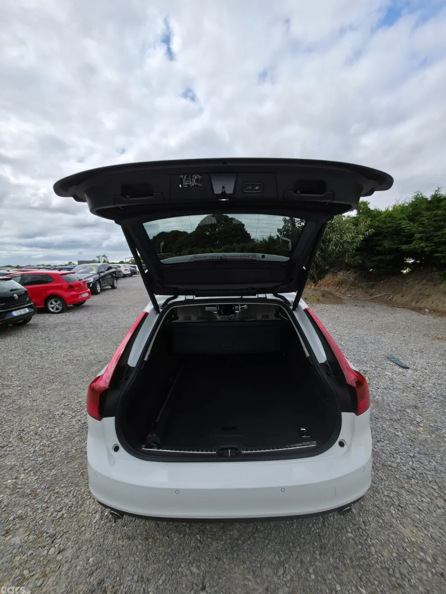 Volvo V90 Estate, Diesel, 2020, White