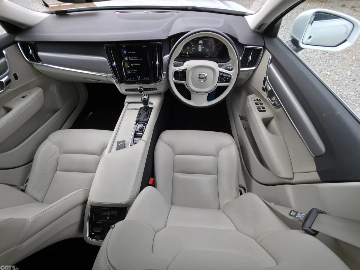 Volvo V90 Estate, Diesel, 2020, White