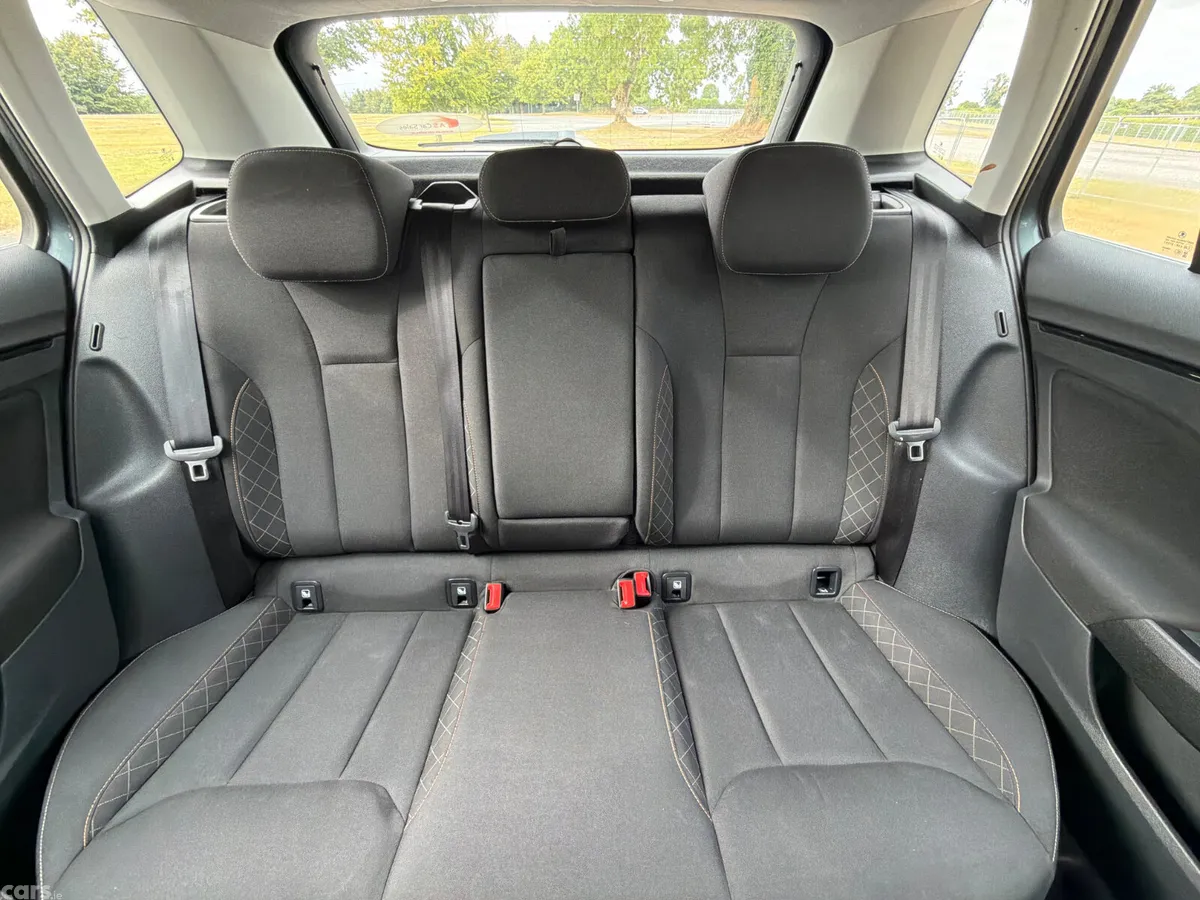 Skoda Kamiq Hatchback, Petrol, 2020, Grey