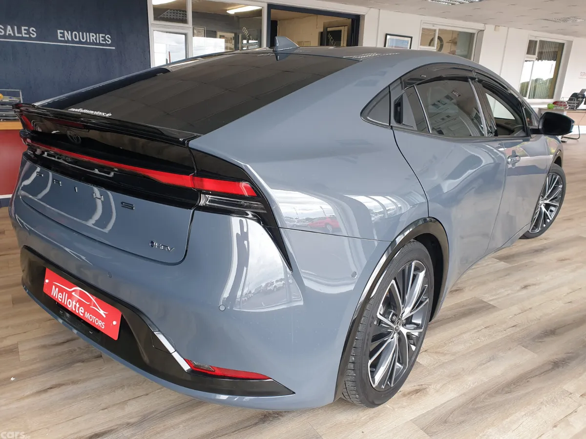 Toyota Prius Hatchback, Petrol Hybrid, 2023, Grey