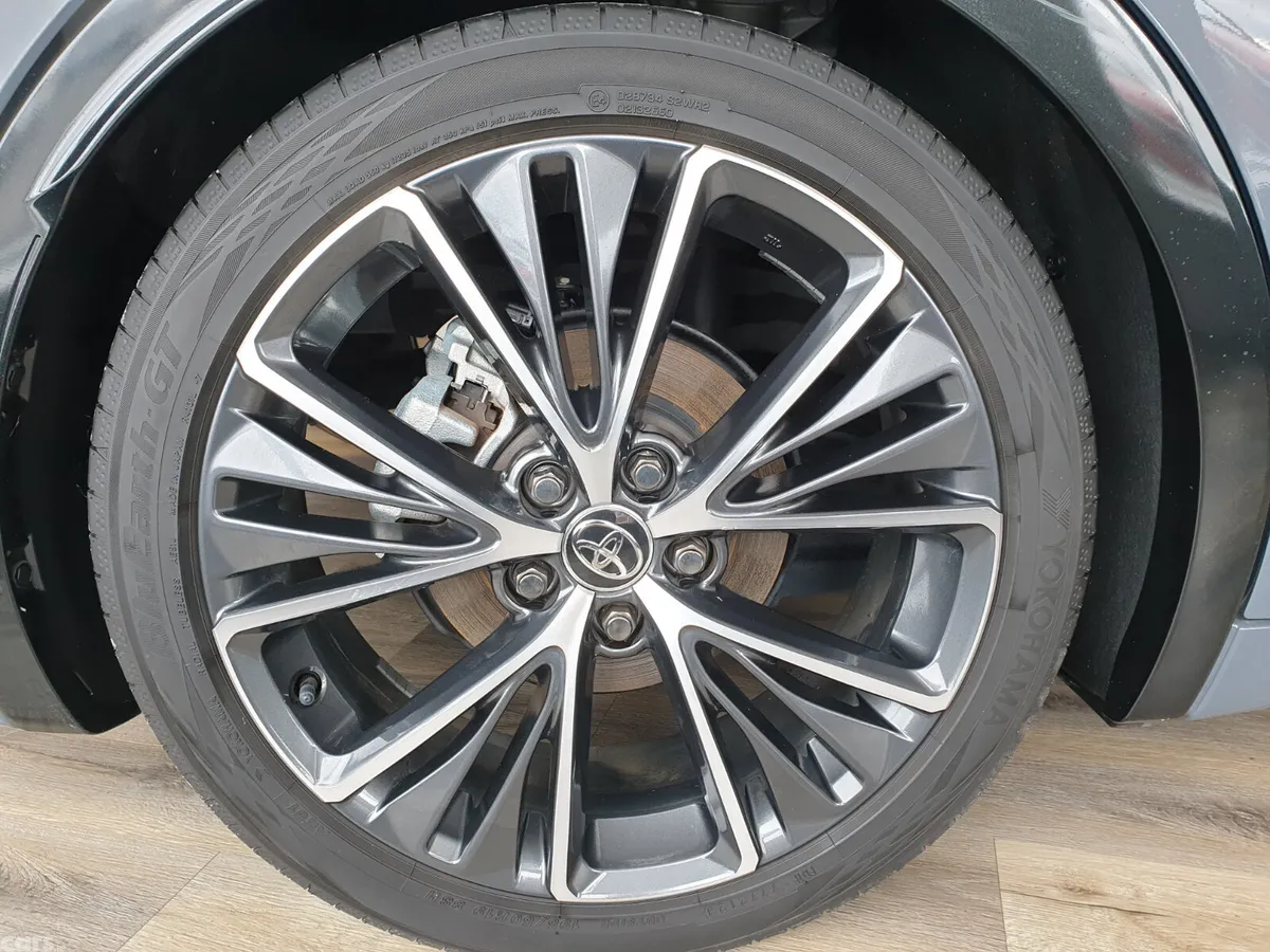 Toyota Prius Hatchback, Petrol Hybrid, 2023, Grey