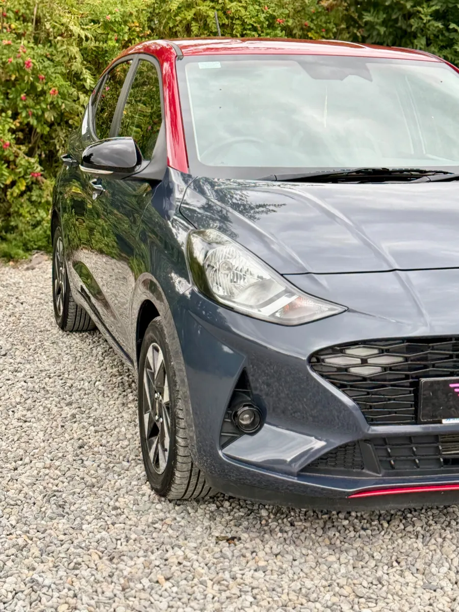 Hyundai i10 Hatchback, Petrol, 2023, Grey