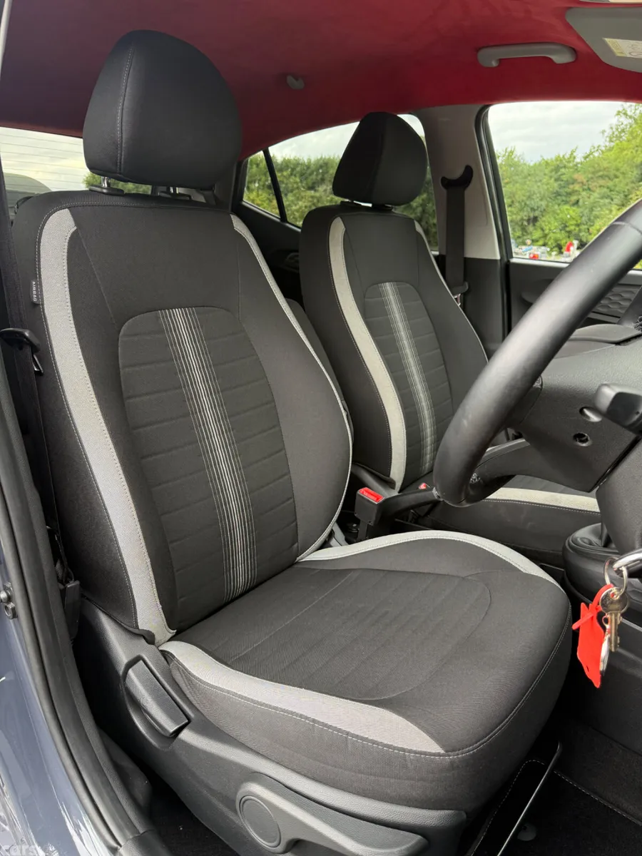 Hyundai i10 Hatchback, Petrol, 2023, Grey