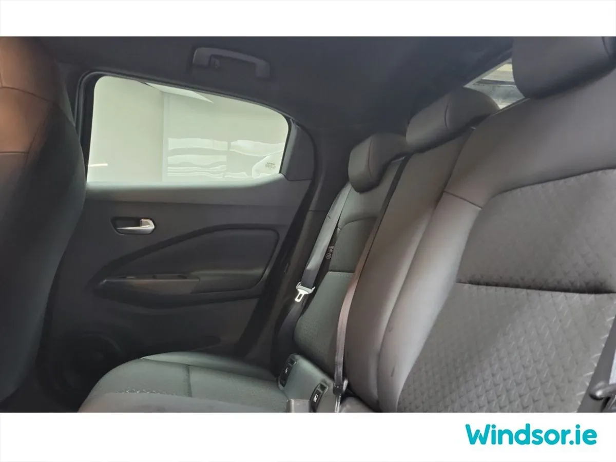 Nissan Juke SUV, Petrol Hybrid, 2024, Black