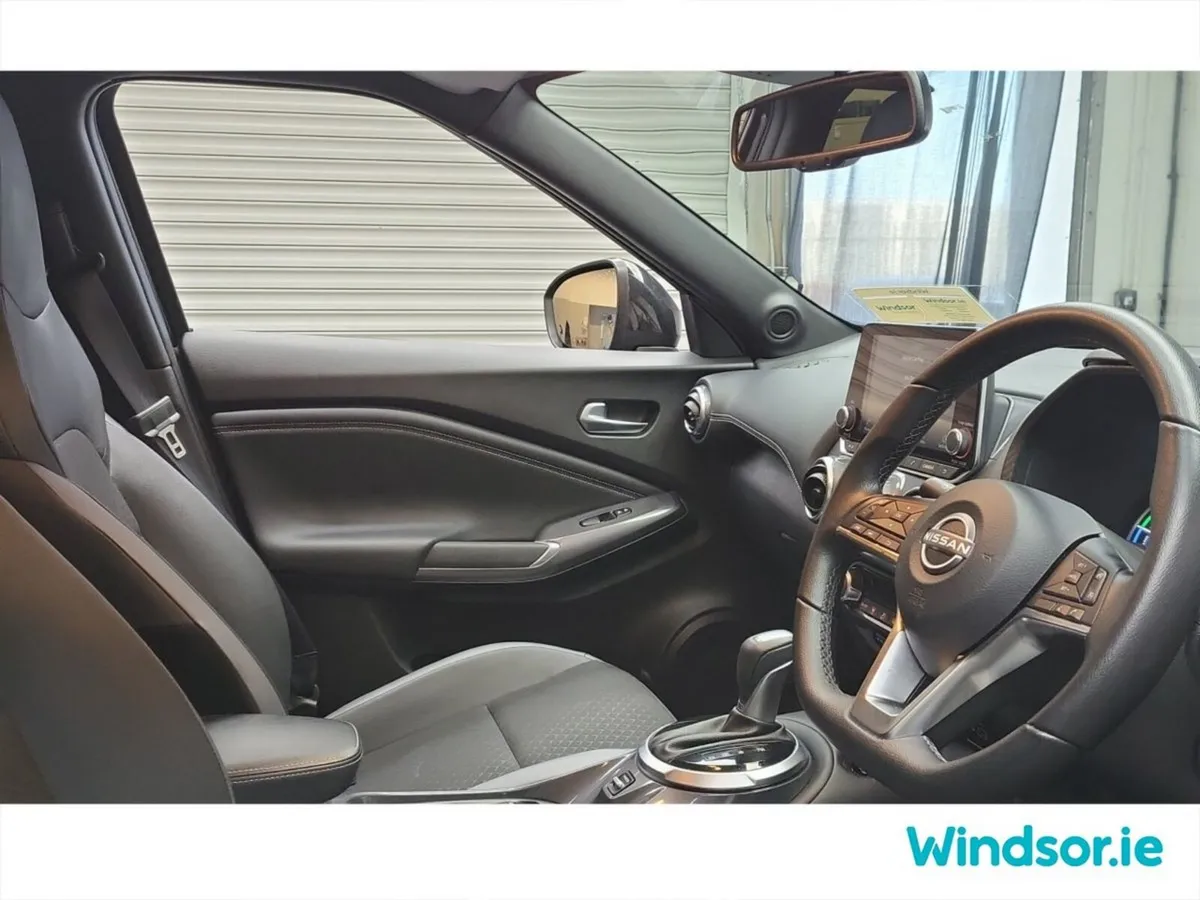 Nissan Juke SUV, Petrol Hybrid, 2024, Black