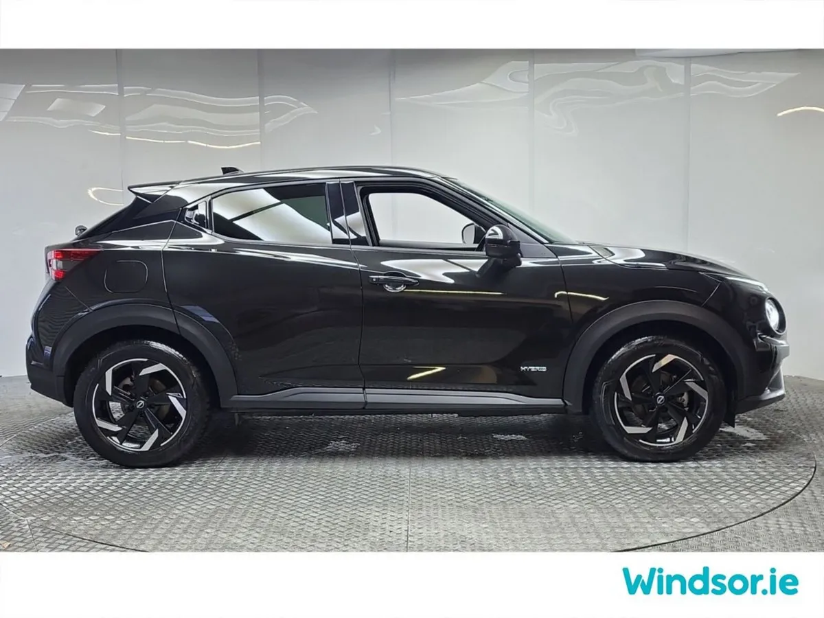 Nissan Juke SUV, Petrol Hybrid, 2024, Black