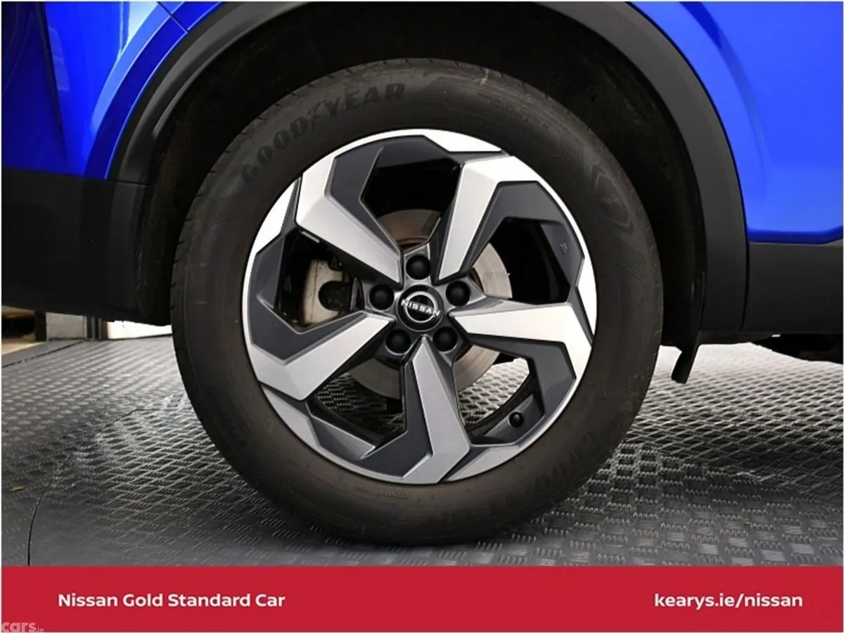 Nissan Qashqai MPV, Petrol, 2024, Blue