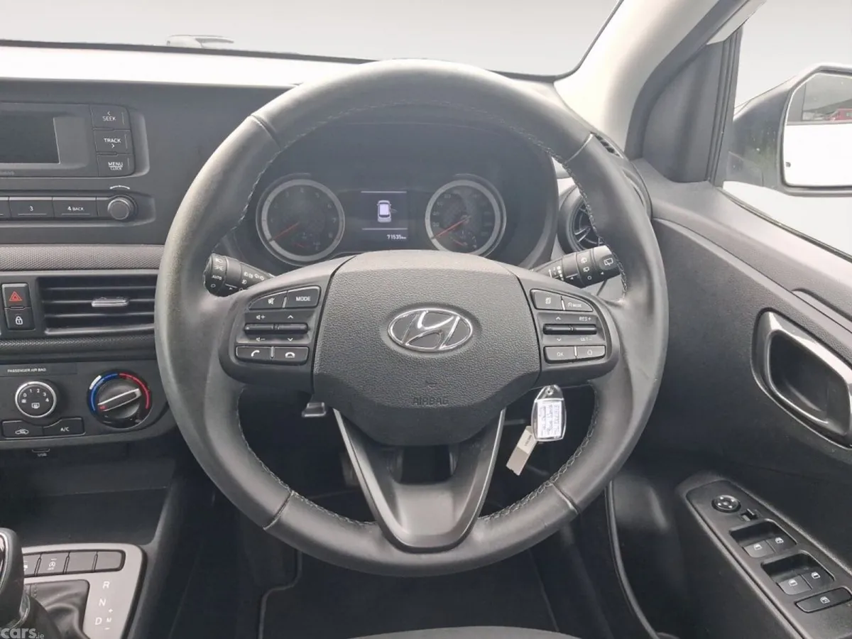Hyundai i10 Hatchback, Petrol, 2021, White