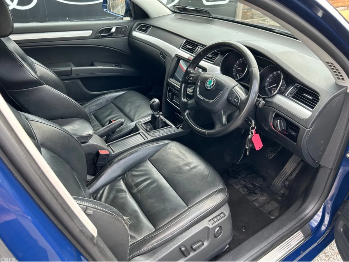 Skoda Superb Estate, Diesel, 2013, Blue