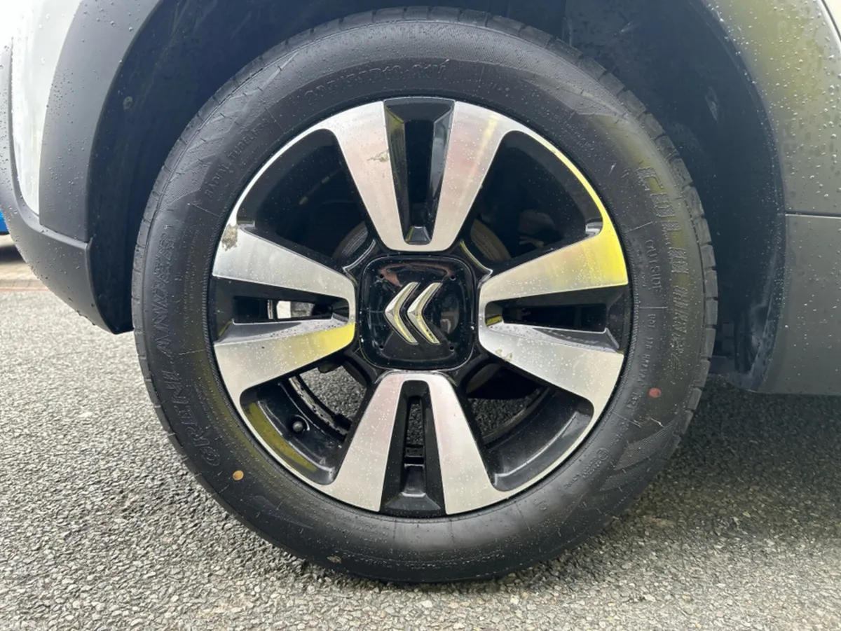 Citroen C3 Hatchback, Petrol, 2018, White