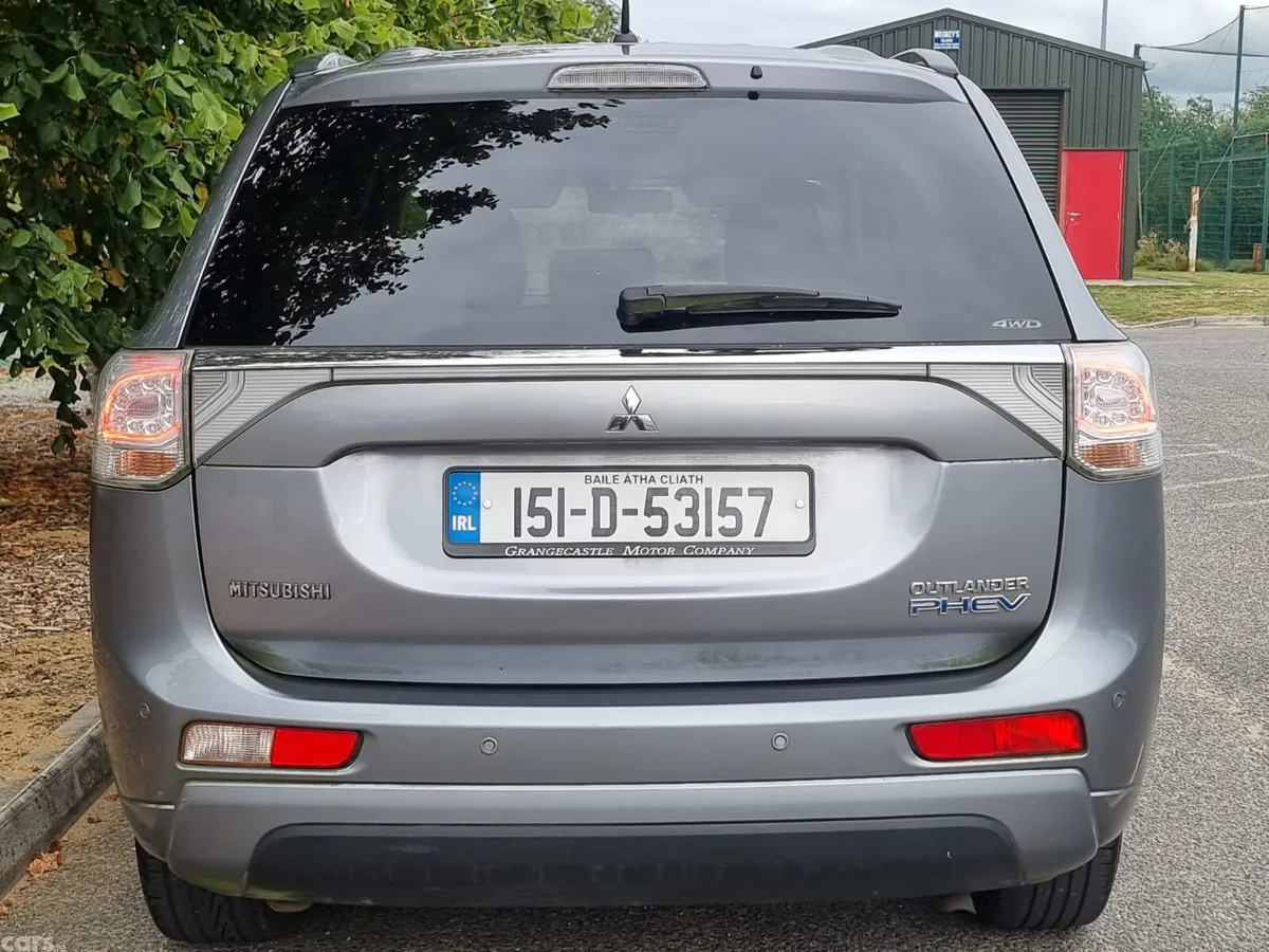 Mitsubishi Outlander SUV, Petrol Plug-in Hybrid, 2015, Grey