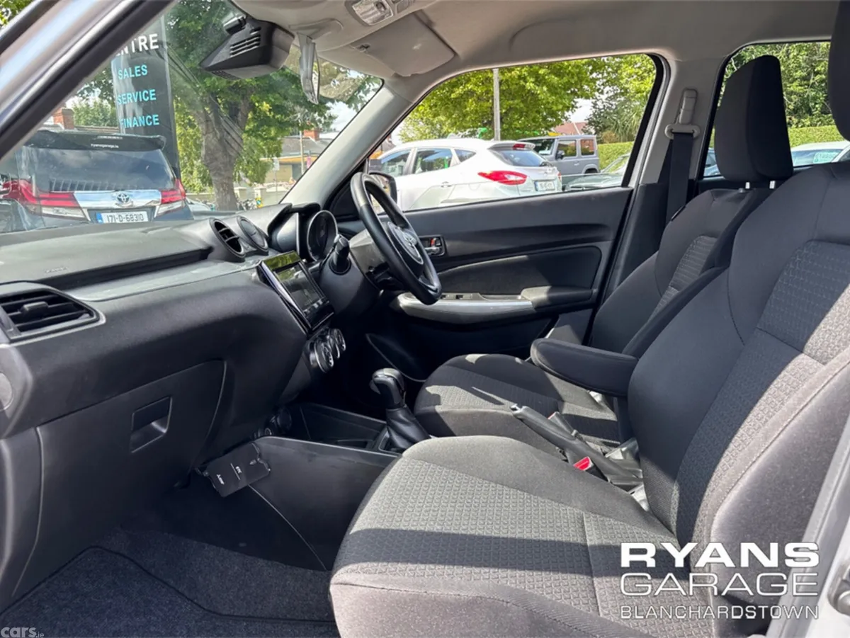 Suzuki Swift Hatchback, Petrol, 2023, Silver