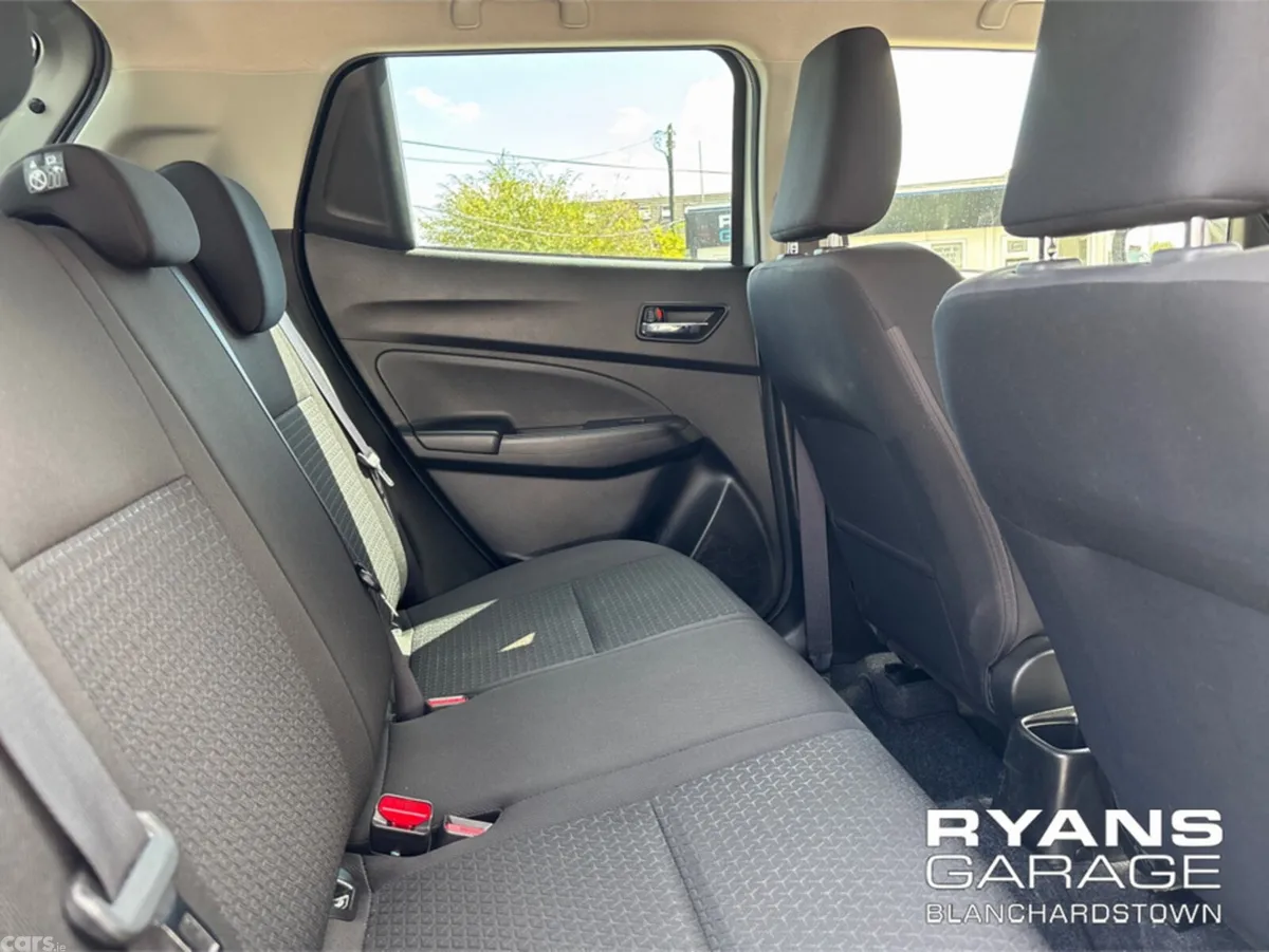 Suzuki Swift Hatchback, Petrol, 2023, Silver