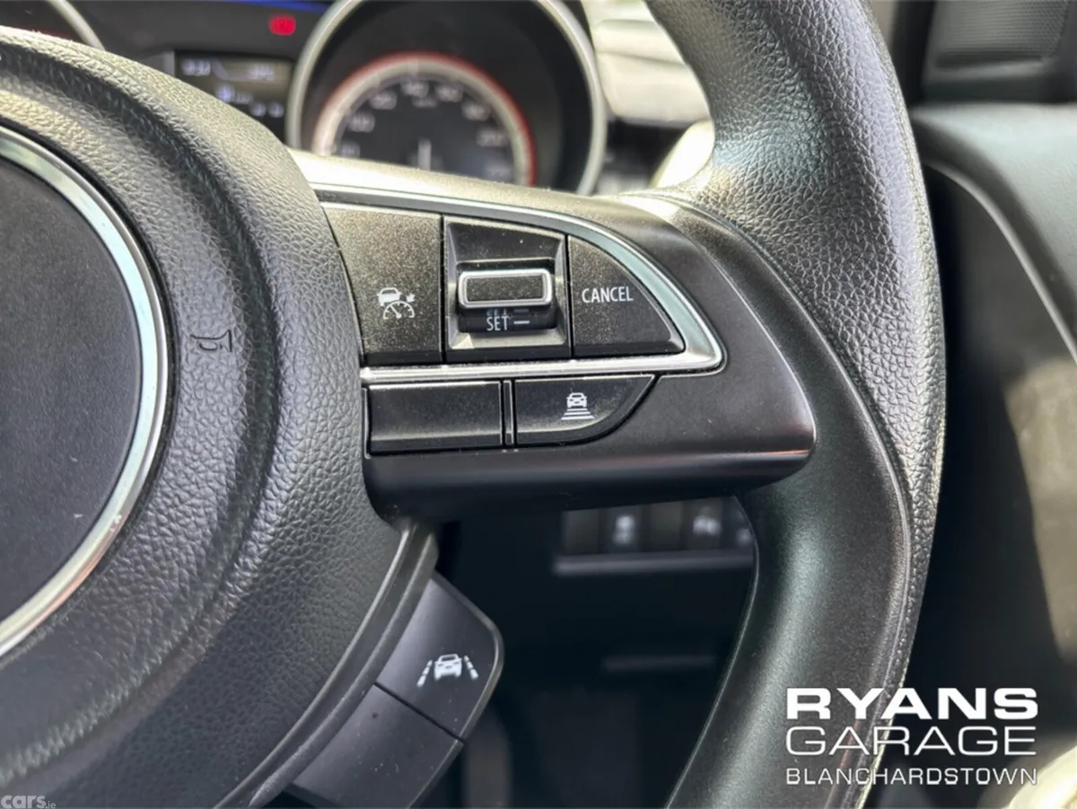 Suzuki Swift Hatchback, Petrol, 2023, Silver