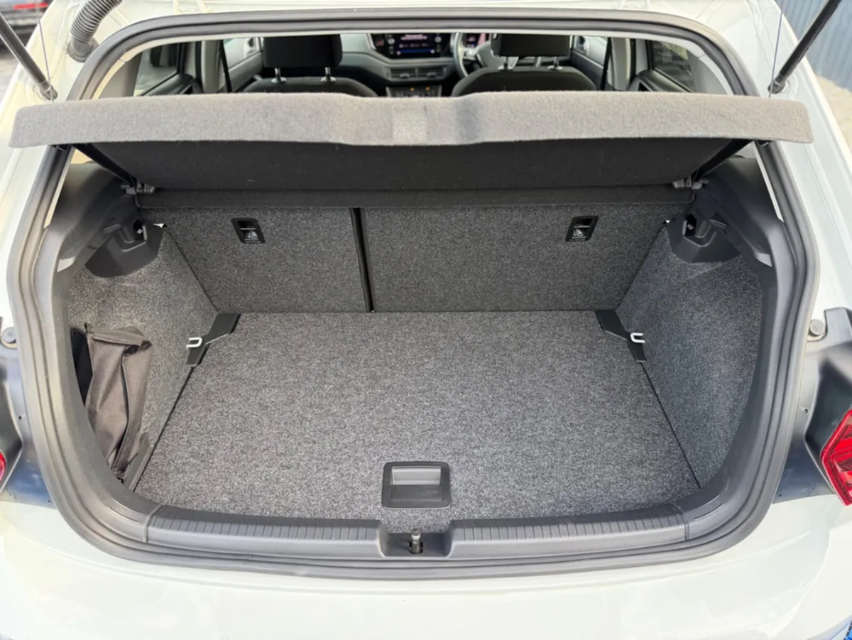 Volkswagen Polo Hatchback, Petrol, 2022, White