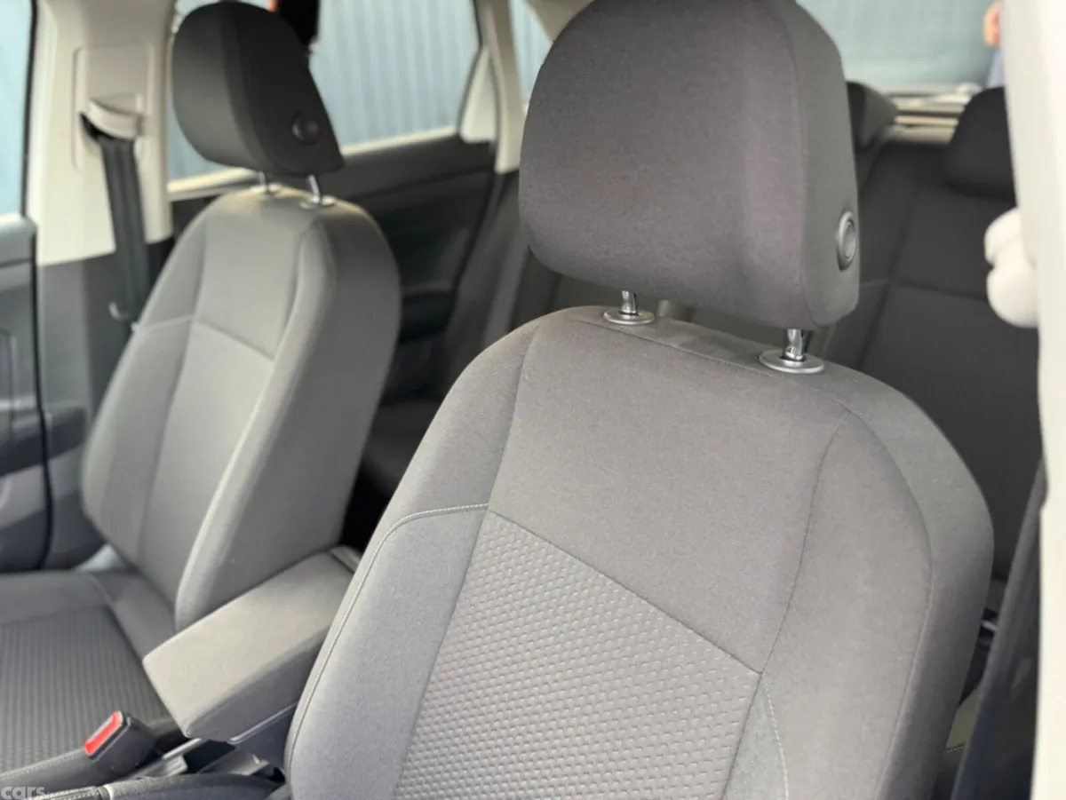Volkswagen Polo Hatchback, Petrol, 2022, White