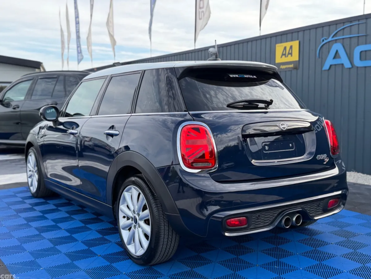 Mini Cooper Hatchback, Diesel, 2018, Blue