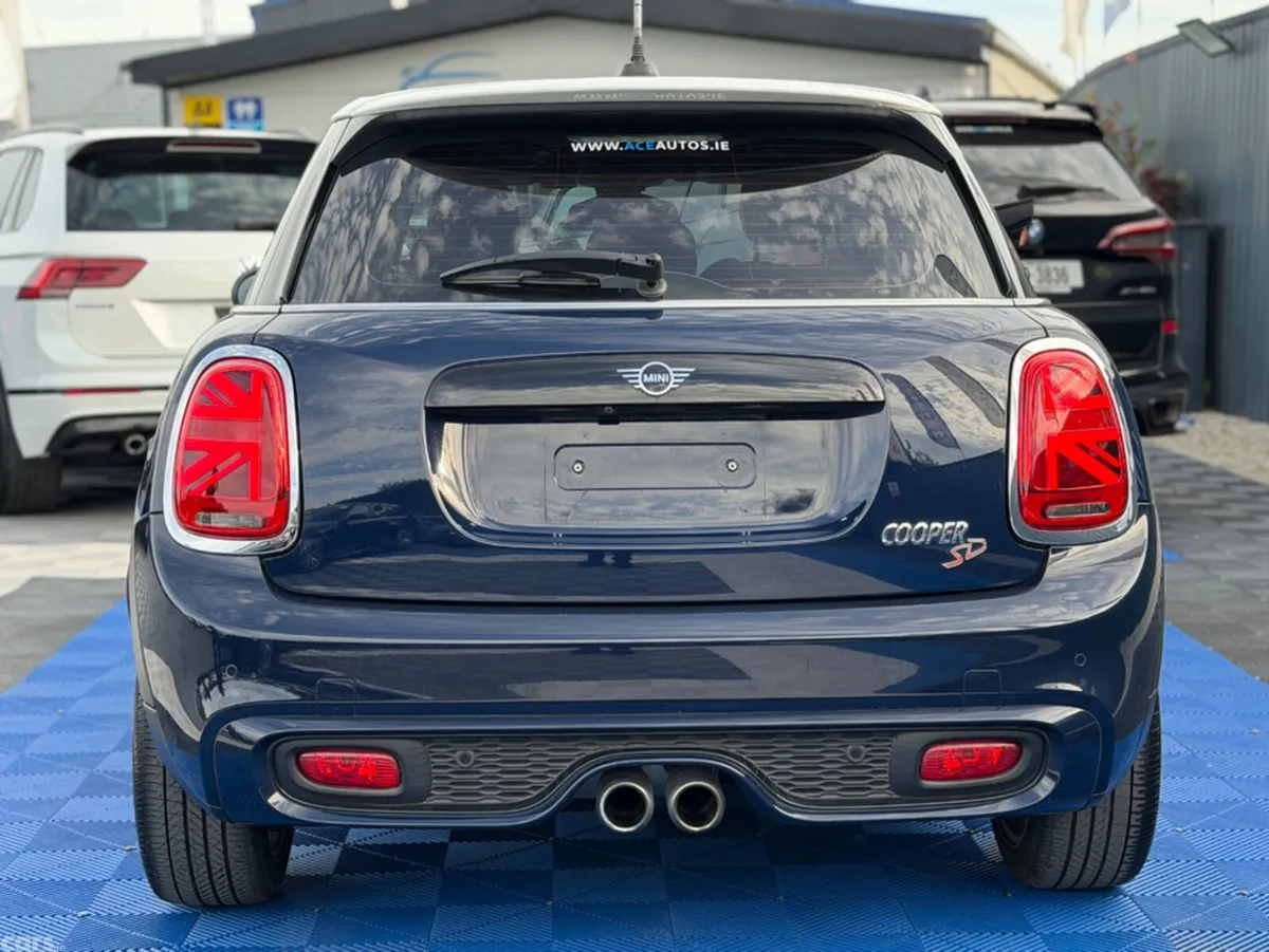 Mini Cooper Hatchback, Diesel, 2018, Blue