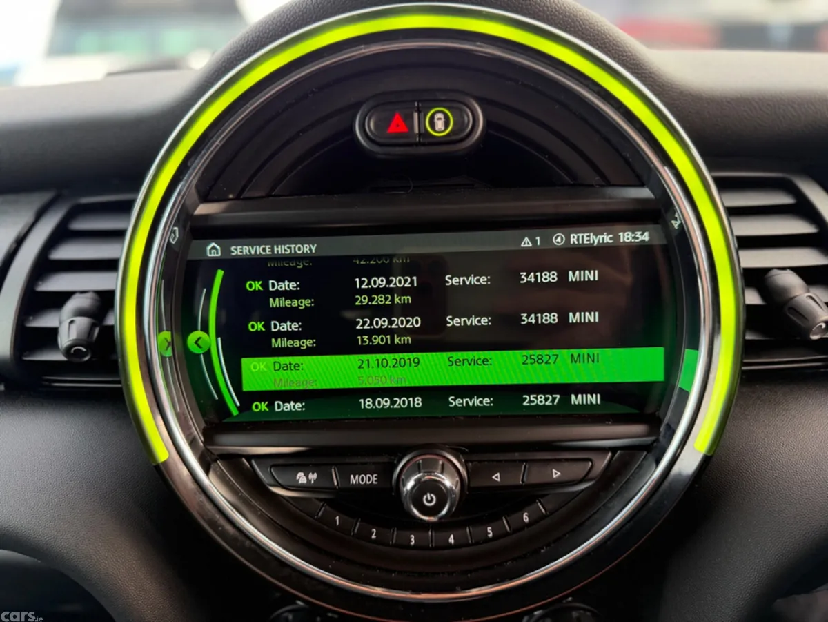 Mini Cooper Hatchback, Diesel, 2018, Blue