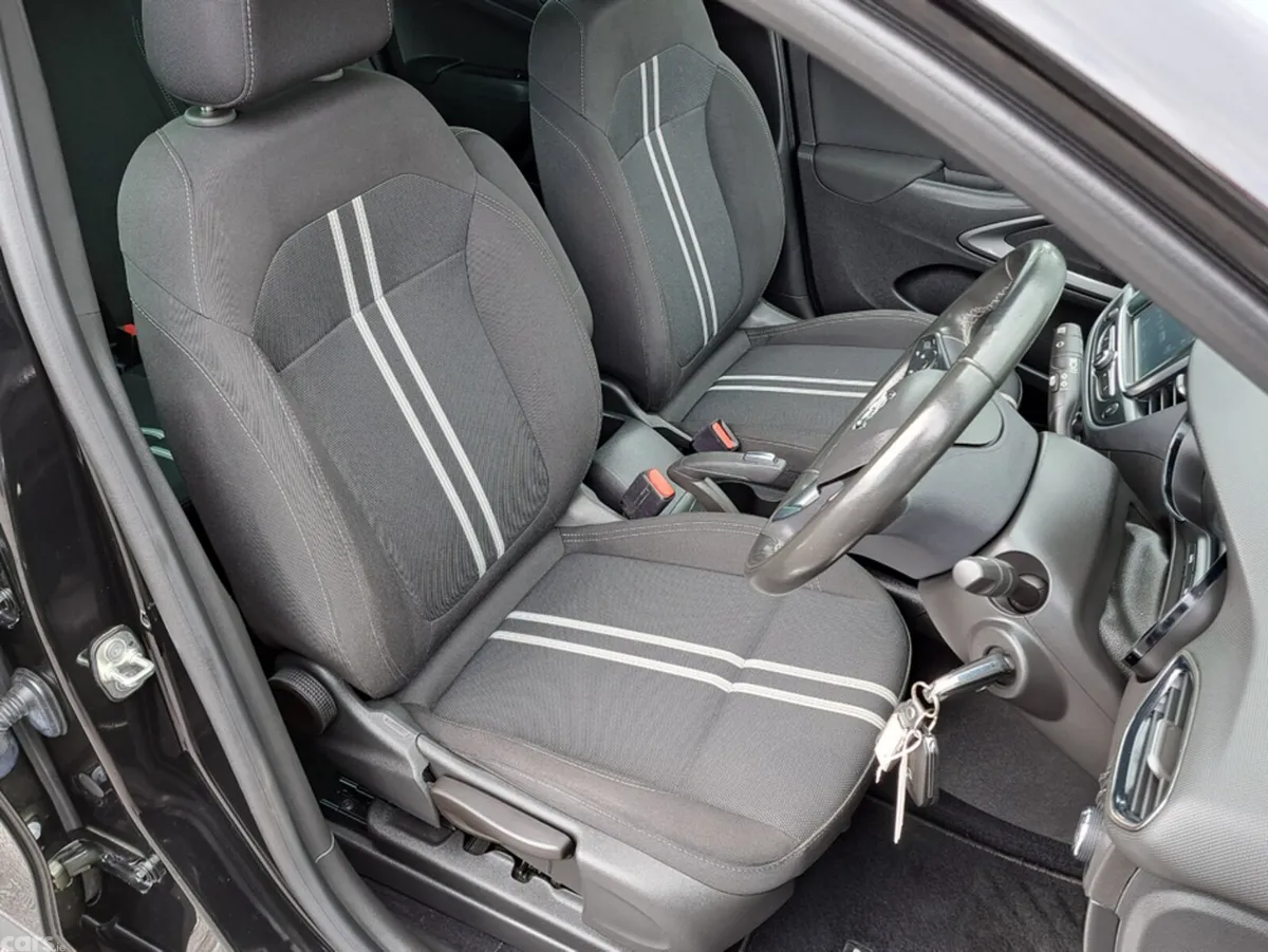 Opel Crossland SUV, Petrol, 2023, Black