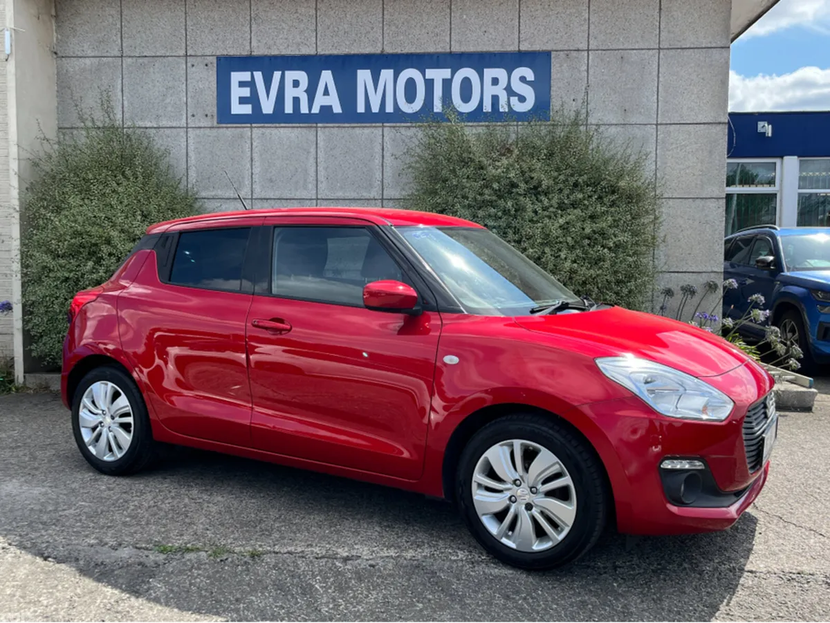 Suzuki Swift Hatchback, Petrol, 2018, Red