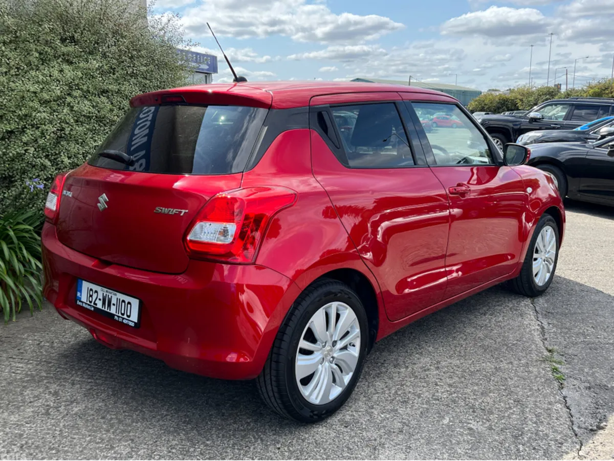 Suzuki Swift Hatchback, Petrol, 2018, Red