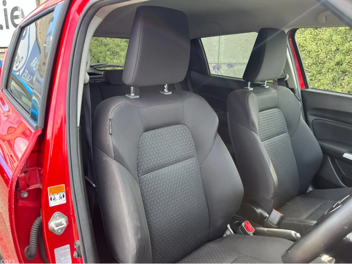 Suzuki Swift Hatchback, Petrol, 2018, Red