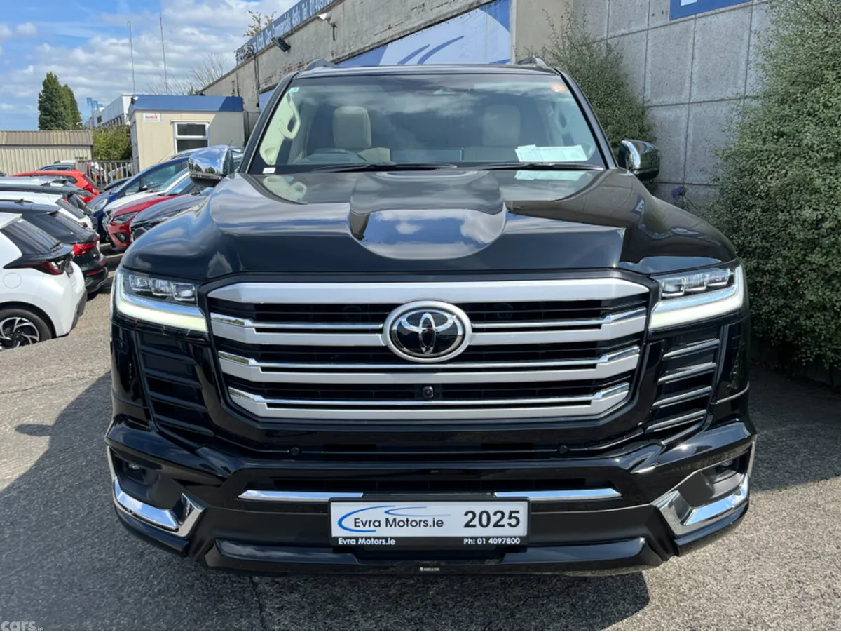 Toyota Land Cruiser SUV, Diesel, 2025, Black