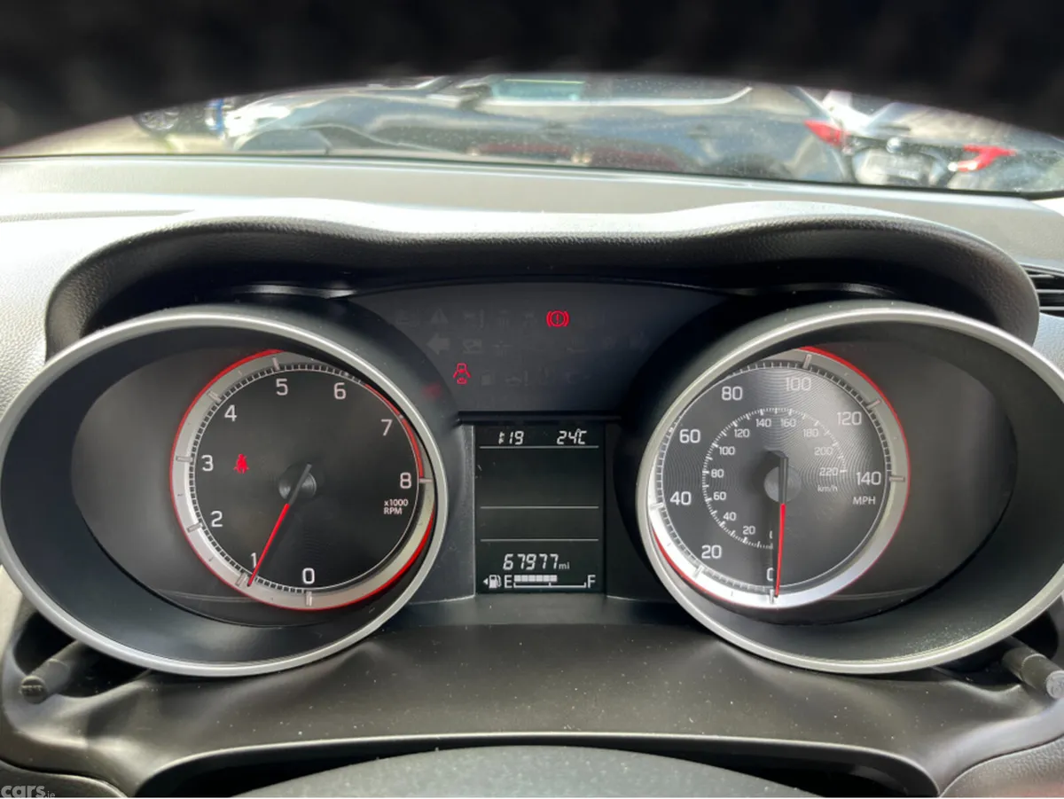 Suzuki Swift Hatchback, Petrol, 2018, Red