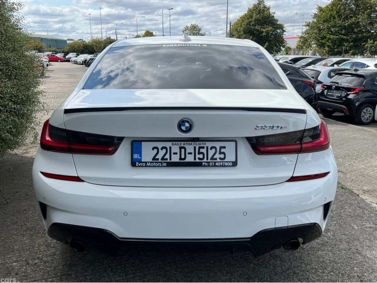 BMW 3-Series Saloon, Petrol Plug-in Hybrid, 2022, White