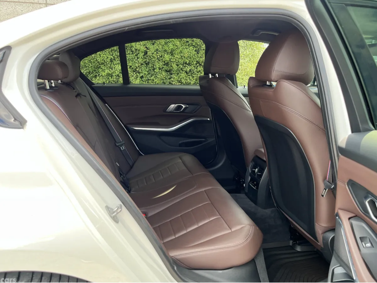 BMW 3-Series Saloon, Petrol Plug-in Hybrid, 2022, White