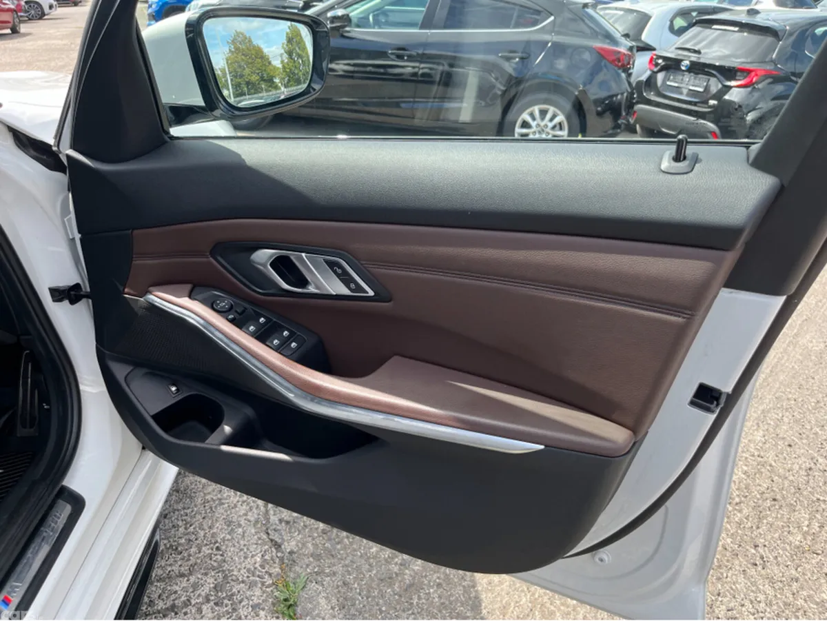 BMW 3-Series Saloon, Petrol Plug-in Hybrid, 2022, White