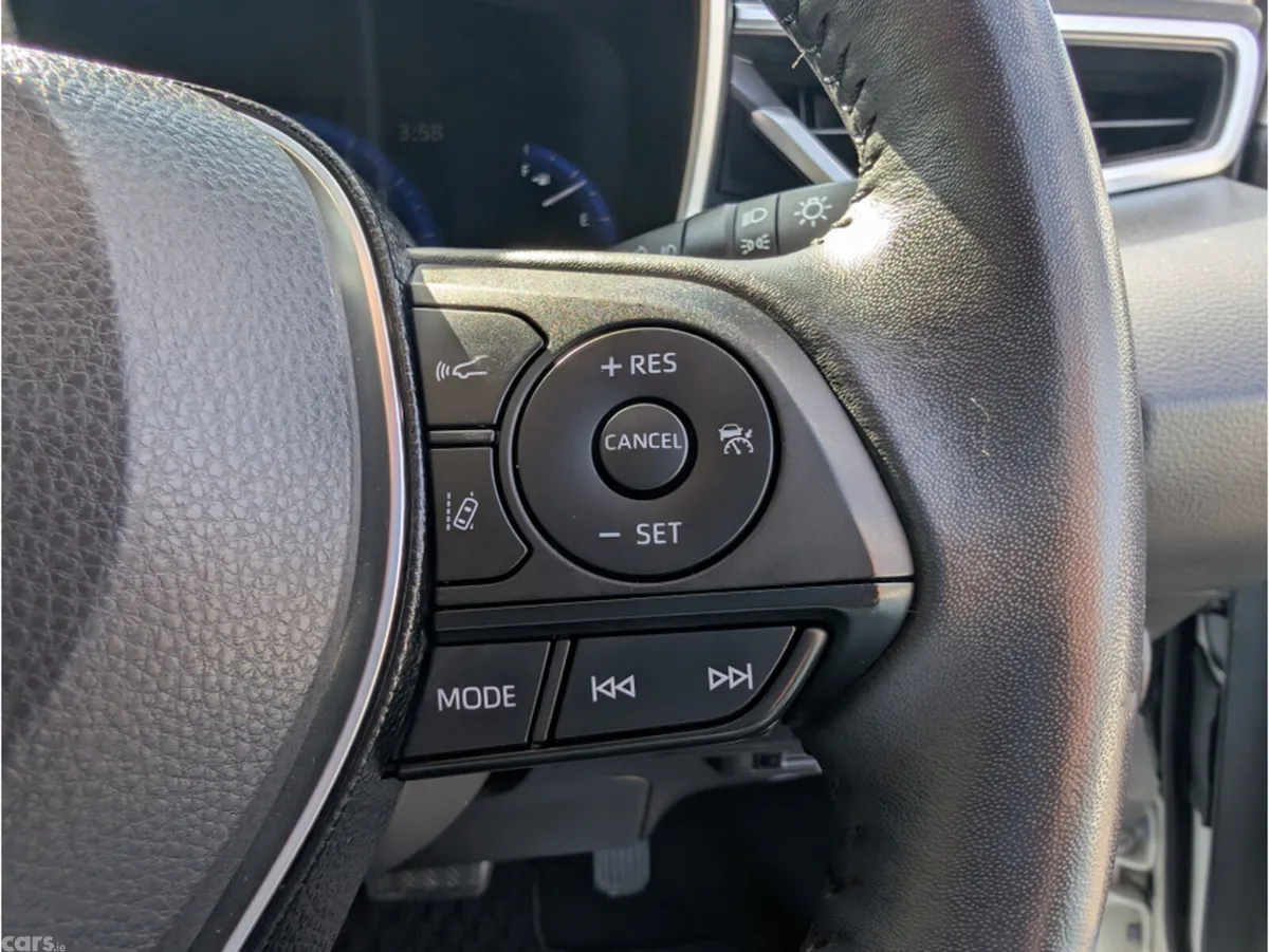 Toyota Corolla Hatchback, Petrol Hybrid, 2019, White