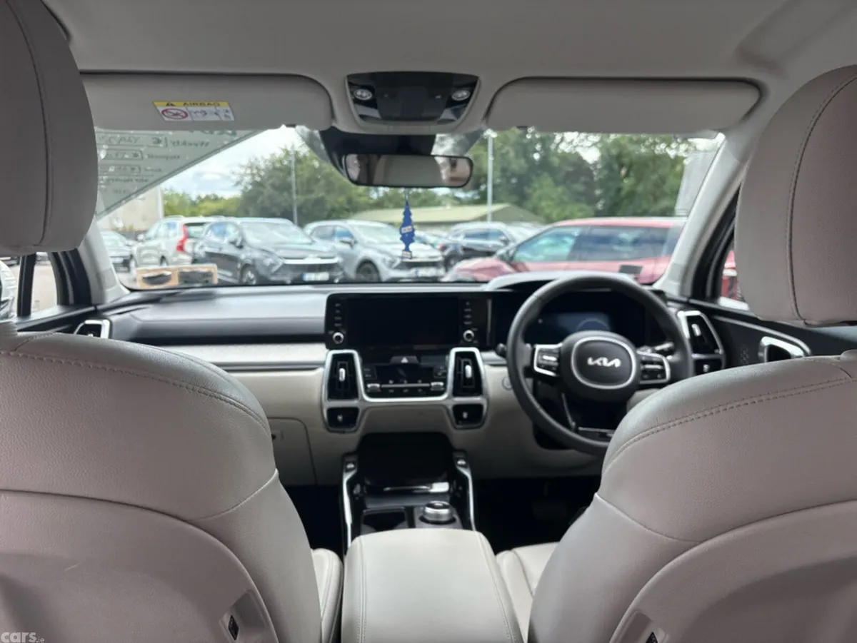 Kia Sorento MPV, Diesel, 2023, White