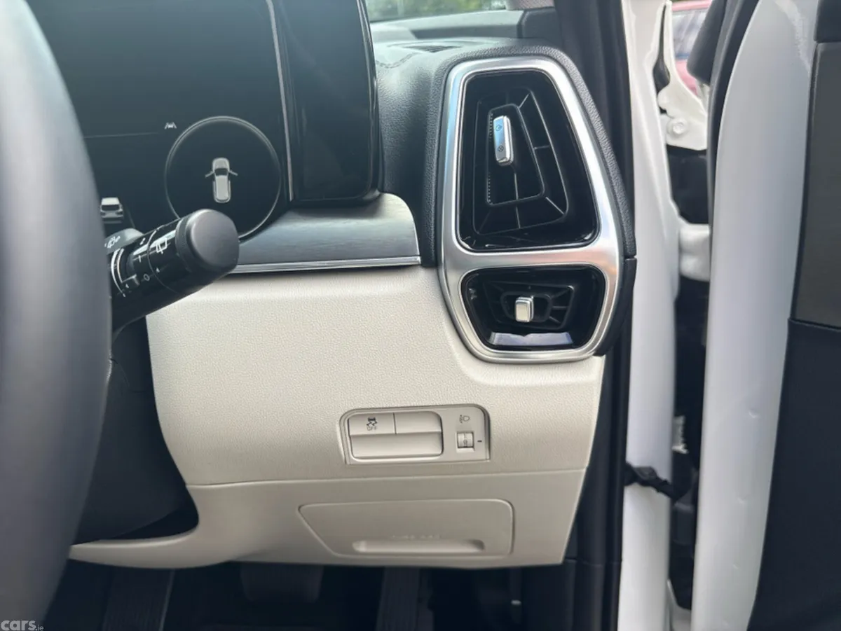 Kia Sorento MPV, Diesel, 2023, White