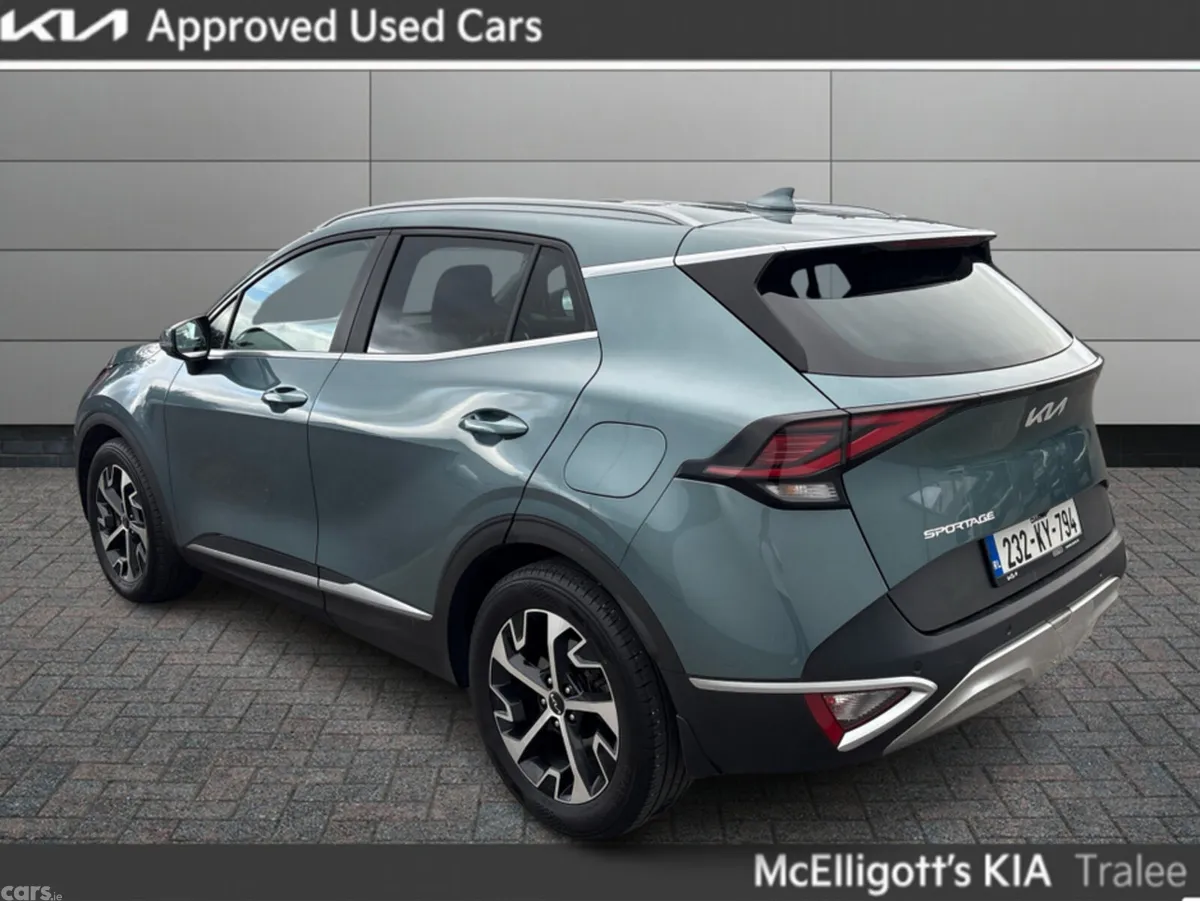 Kia Sportage MPV, Diesel, 2023, Grey