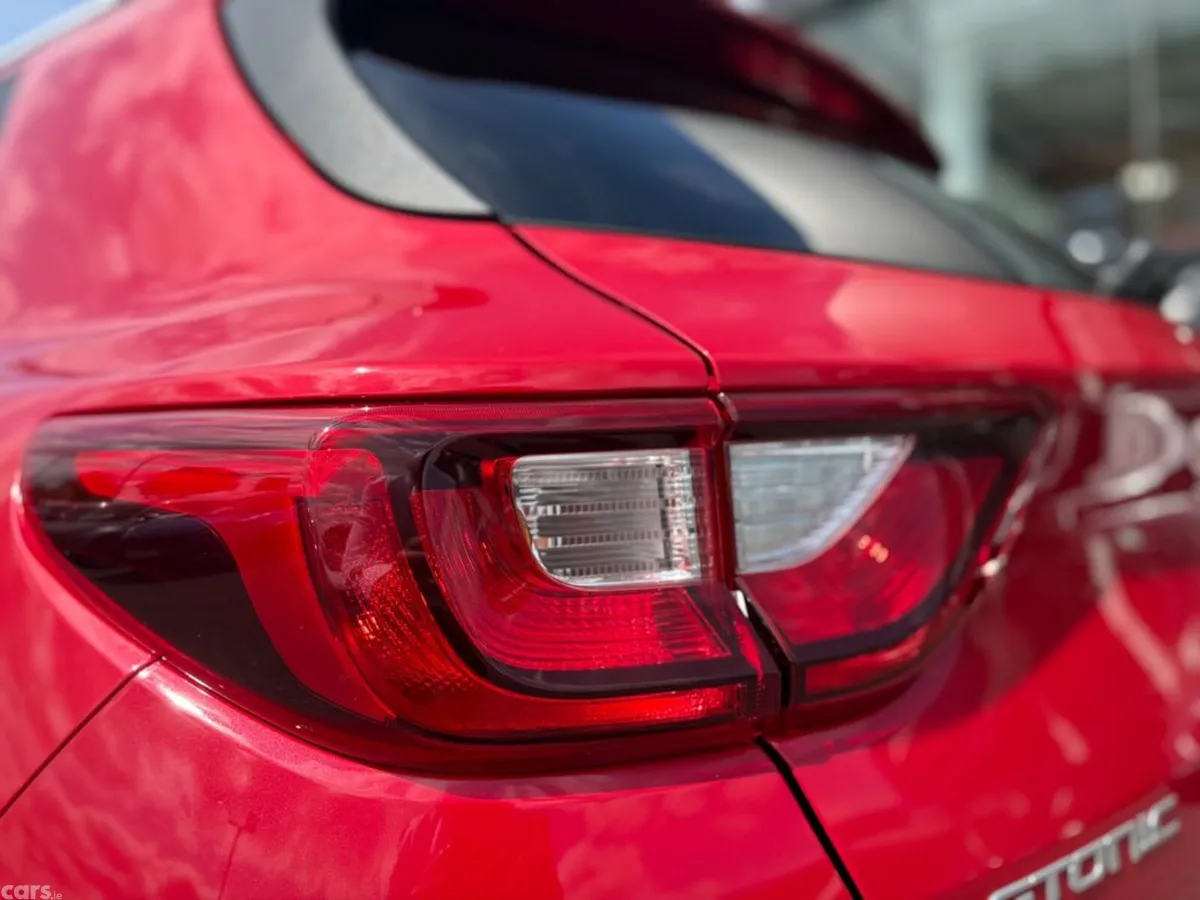 Kia Stonic Hatchback, Petrol, 2024, Red