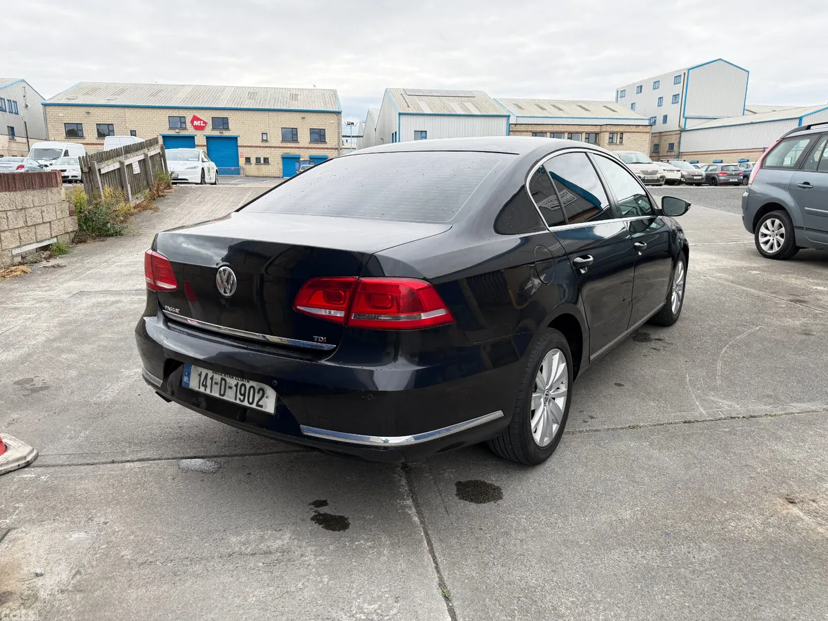 Volkswagen Passat Saloon, Diesel, 2014, Black