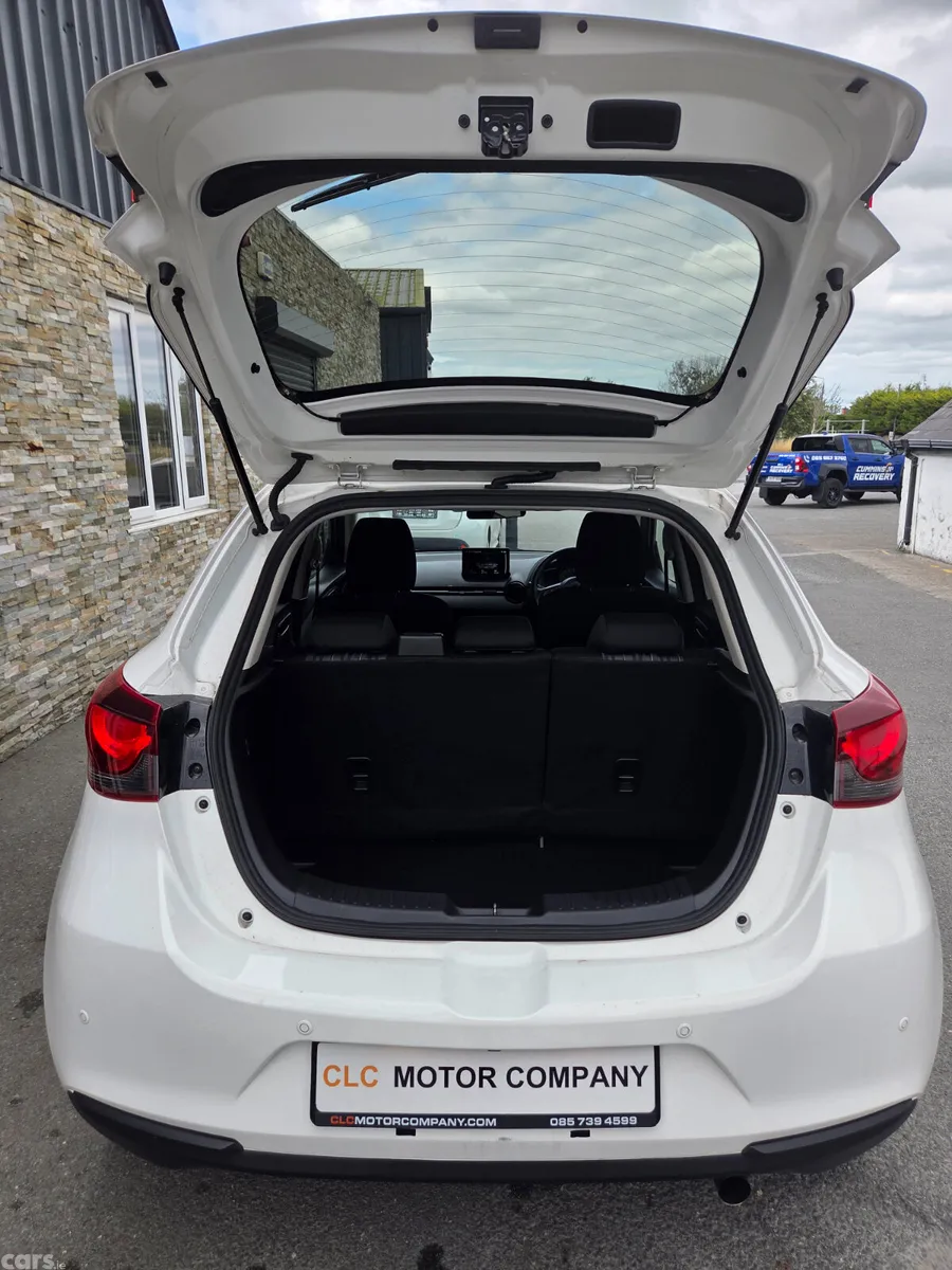 Mazda Mazda2 Hatchback, Petrol, 2023, White