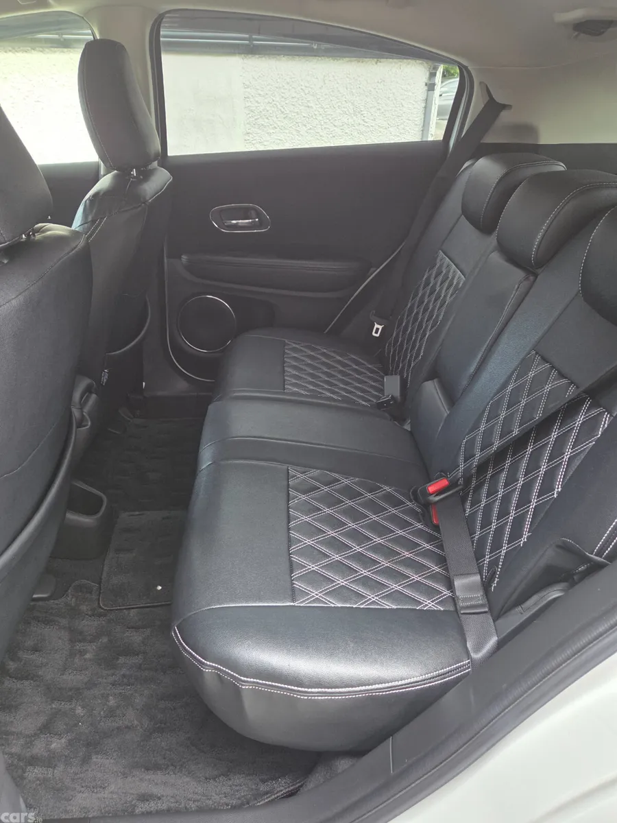 Honda Vezel MPV, Petrol Hybrid, 2016, White