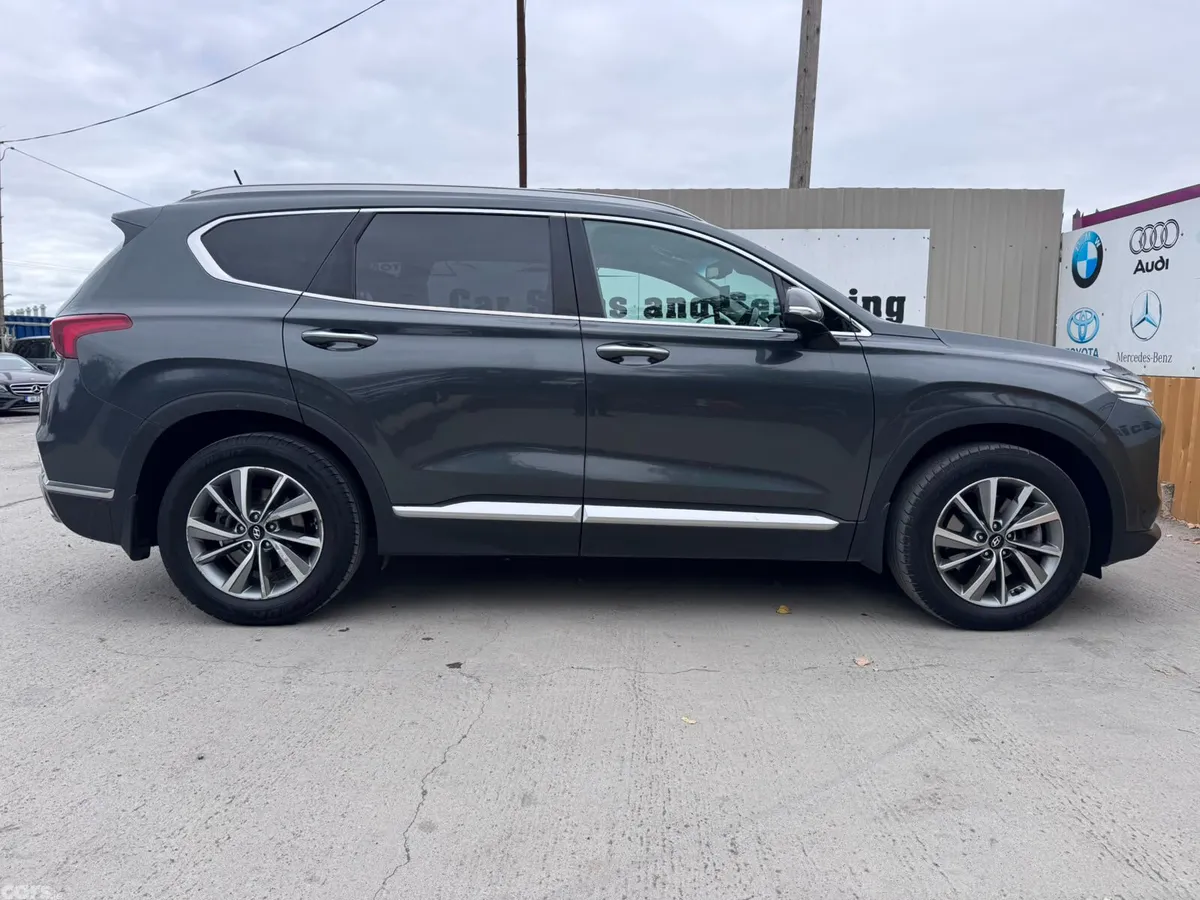 Hyundai Santa Fe SUV, Diesel, 2019, Green