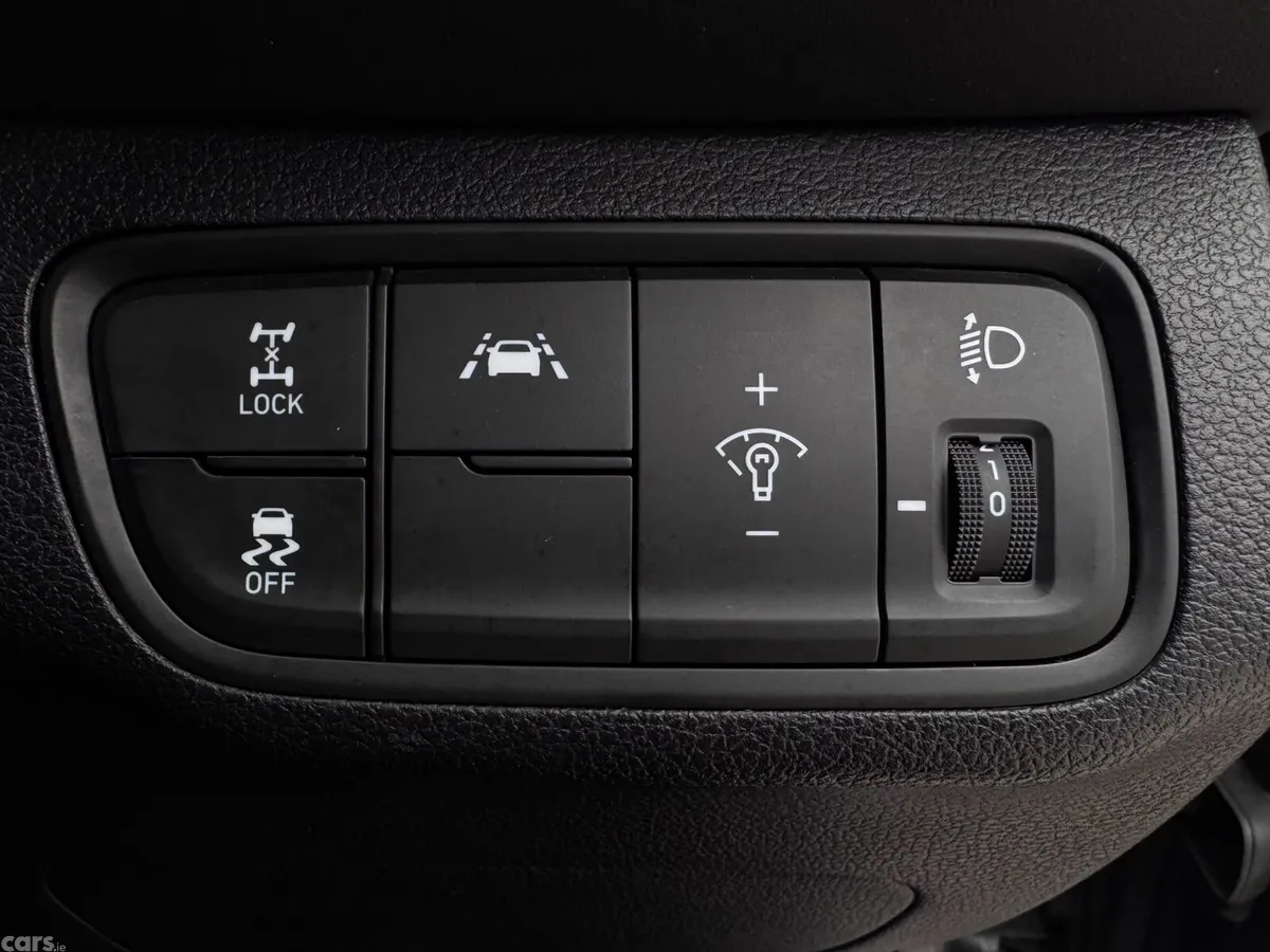 Hyundai Santa Fe SUV, Diesel, 2019, Green