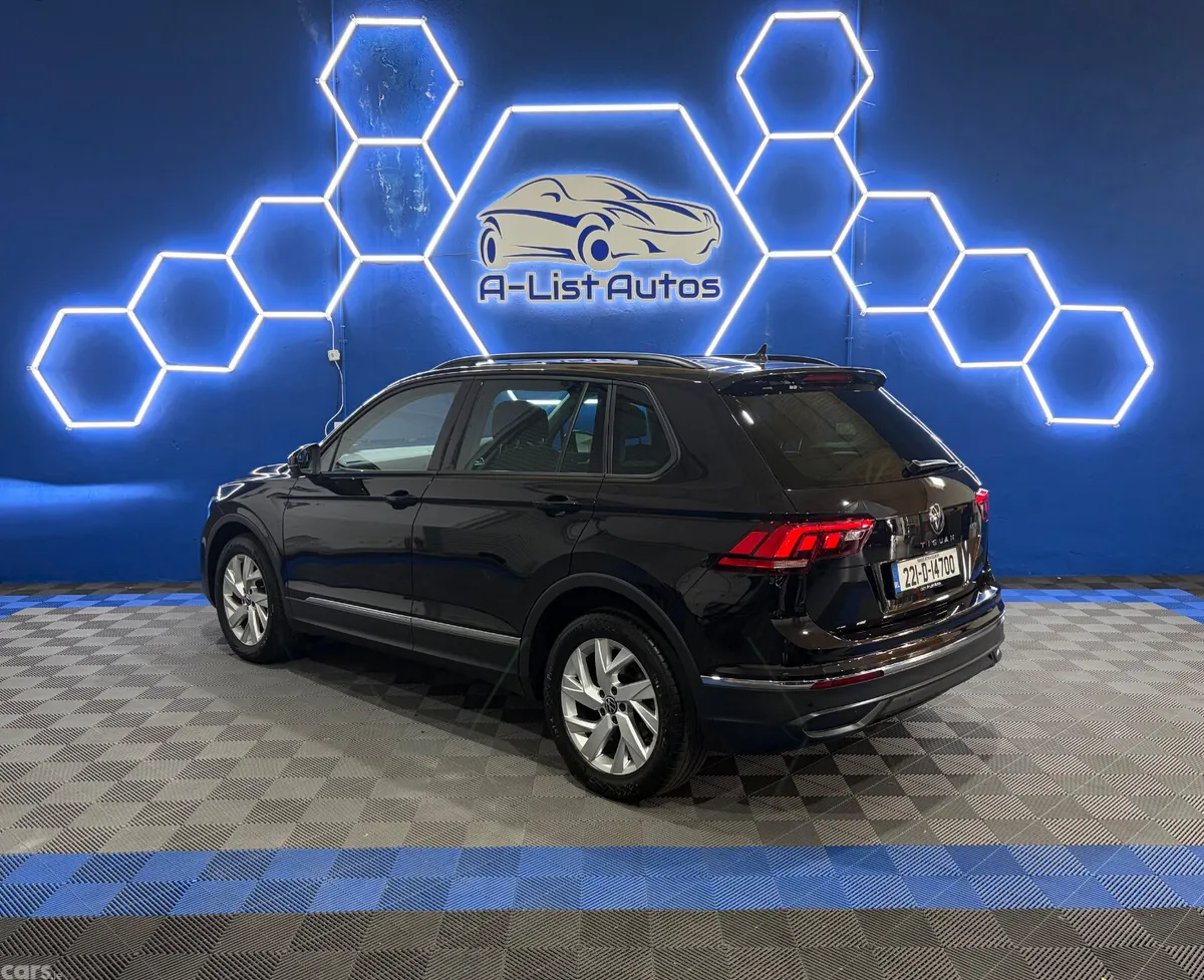 Volkswagen Tiguan SUV, Diesel, 2022, Black