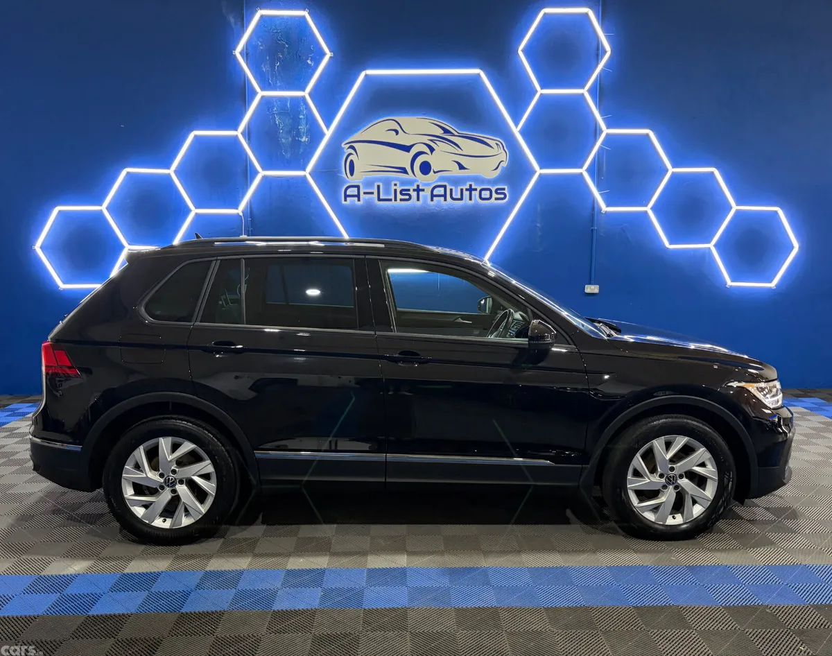 Volkswagen Tiguan SUV, Diesel, 2022, Black