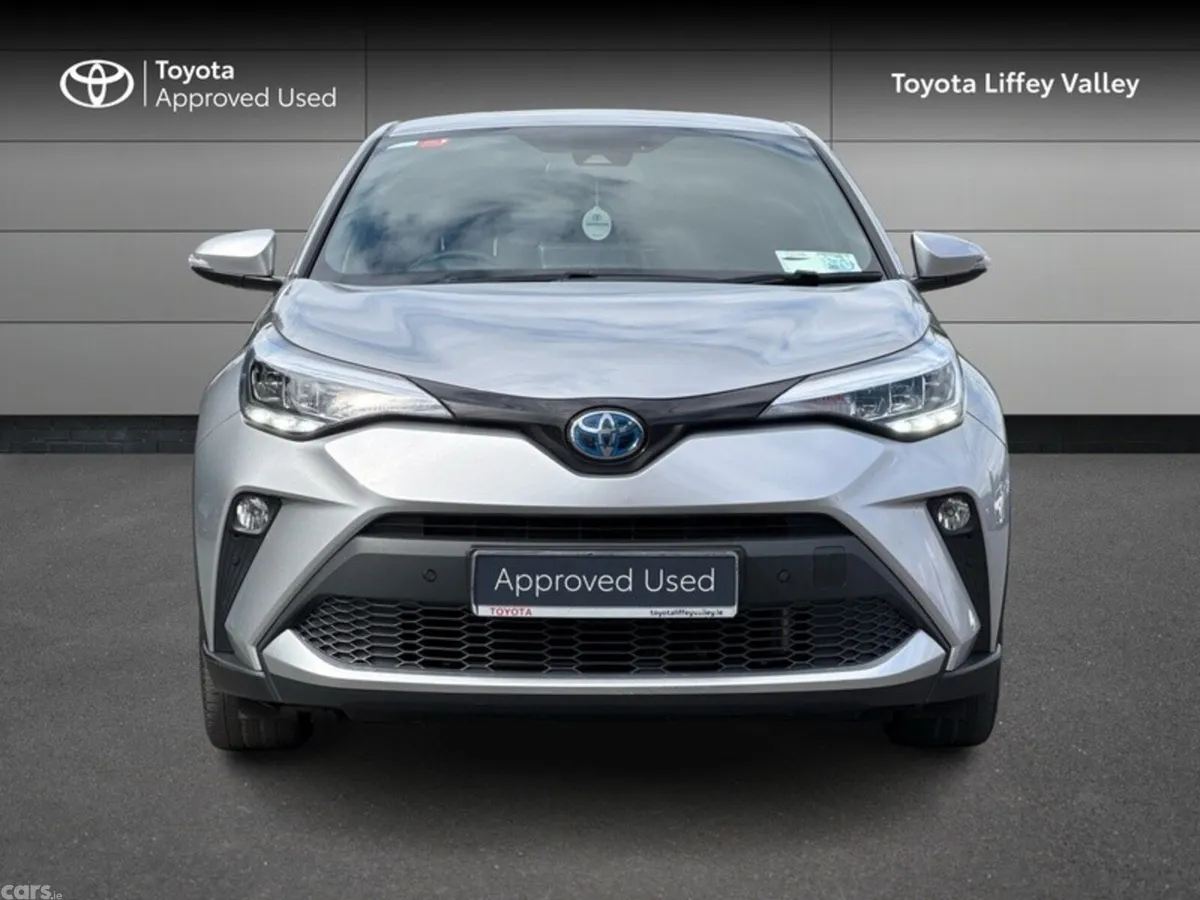 Toyota C-HR SUV, Petrol Hybrid, 2023, Silver