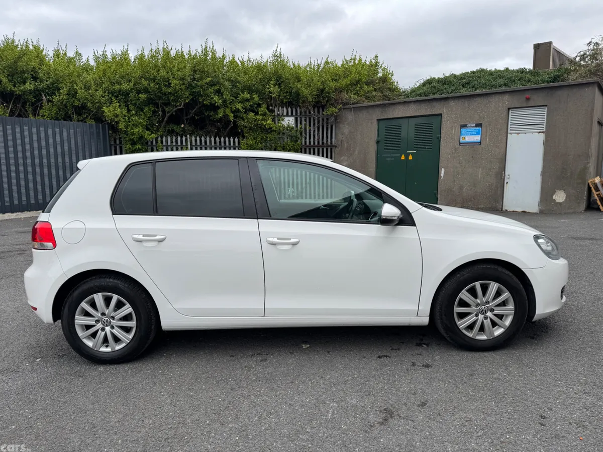 Volkswagen Golf Hatchback, Petrol, 2012, White